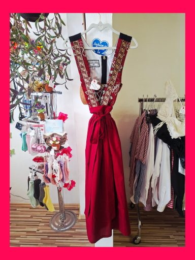 Dirndl, Gr. 48, 50 Euro