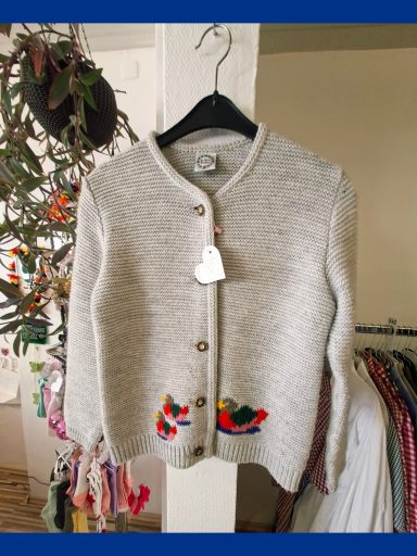 Kinder Strickjacke Gr. 140, 10 Euro
